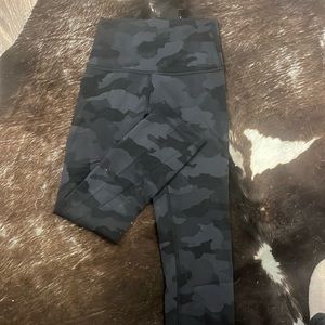 Cropped camo LuLu